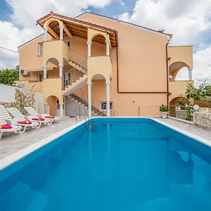 Saldun Apartment
